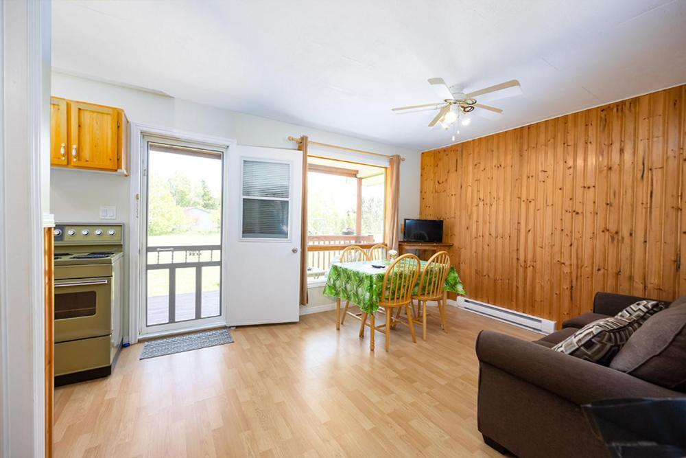 Fiddler'S Green Country Cottages Бракли Бийч Екстериор снимка